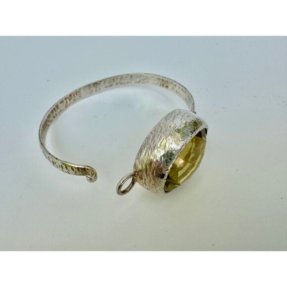 Big Lemon Citrine Hammered Bangle Handmade Sterling 925 Silver Latch Bracelet - Picture 4 of 6